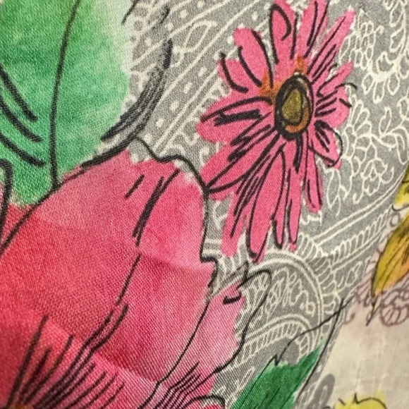 Johnny Was floral poncho size XS - Picture 7 of 9